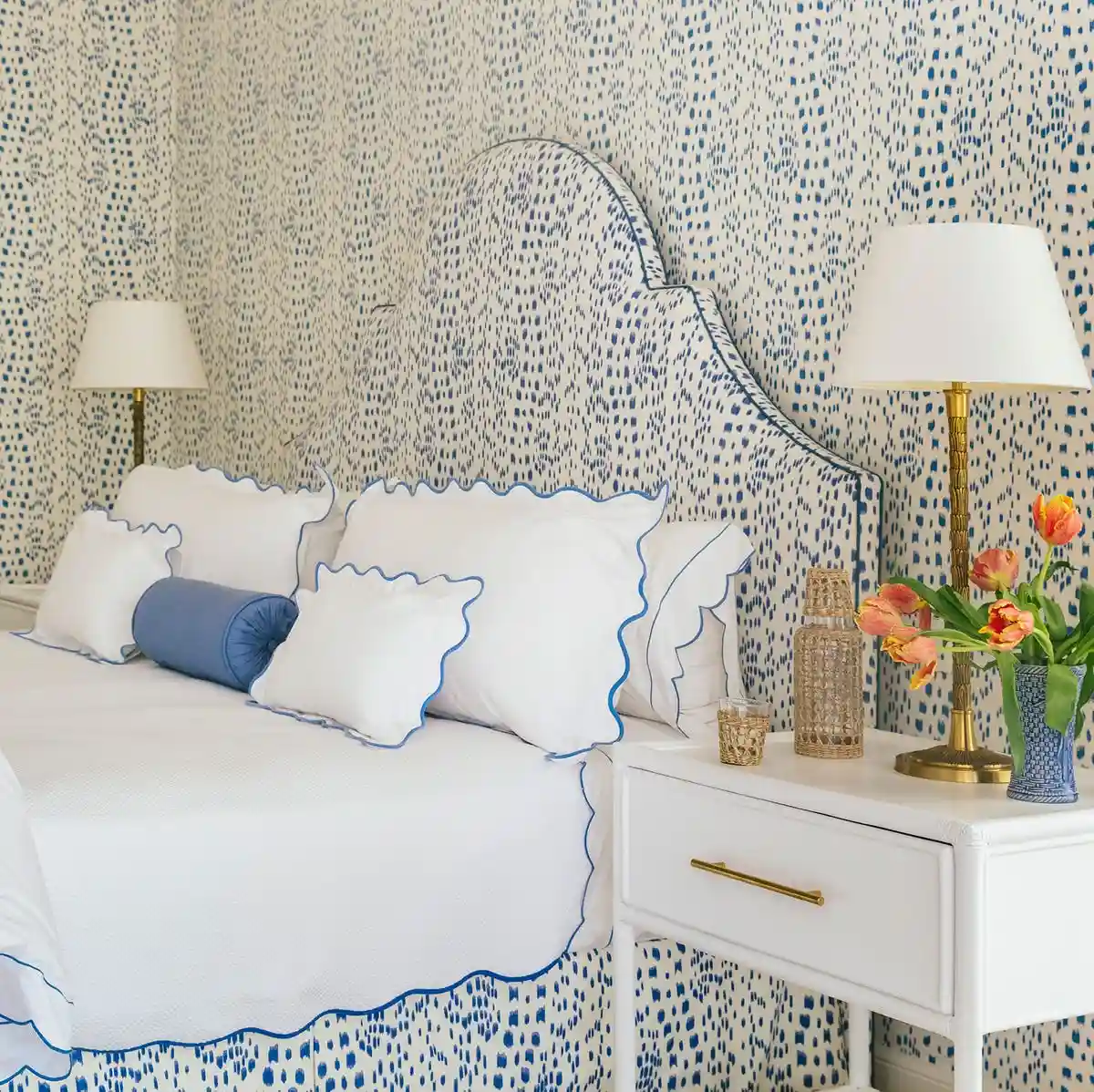 Bedroom wallpaper installation